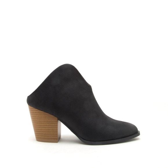 Black Distressed Mule Booties Size 6 Last pair! - Picture 2 of 4